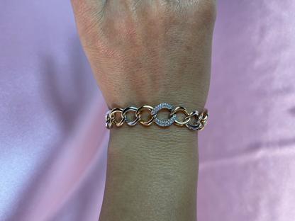 Elegant Twist Bracelet