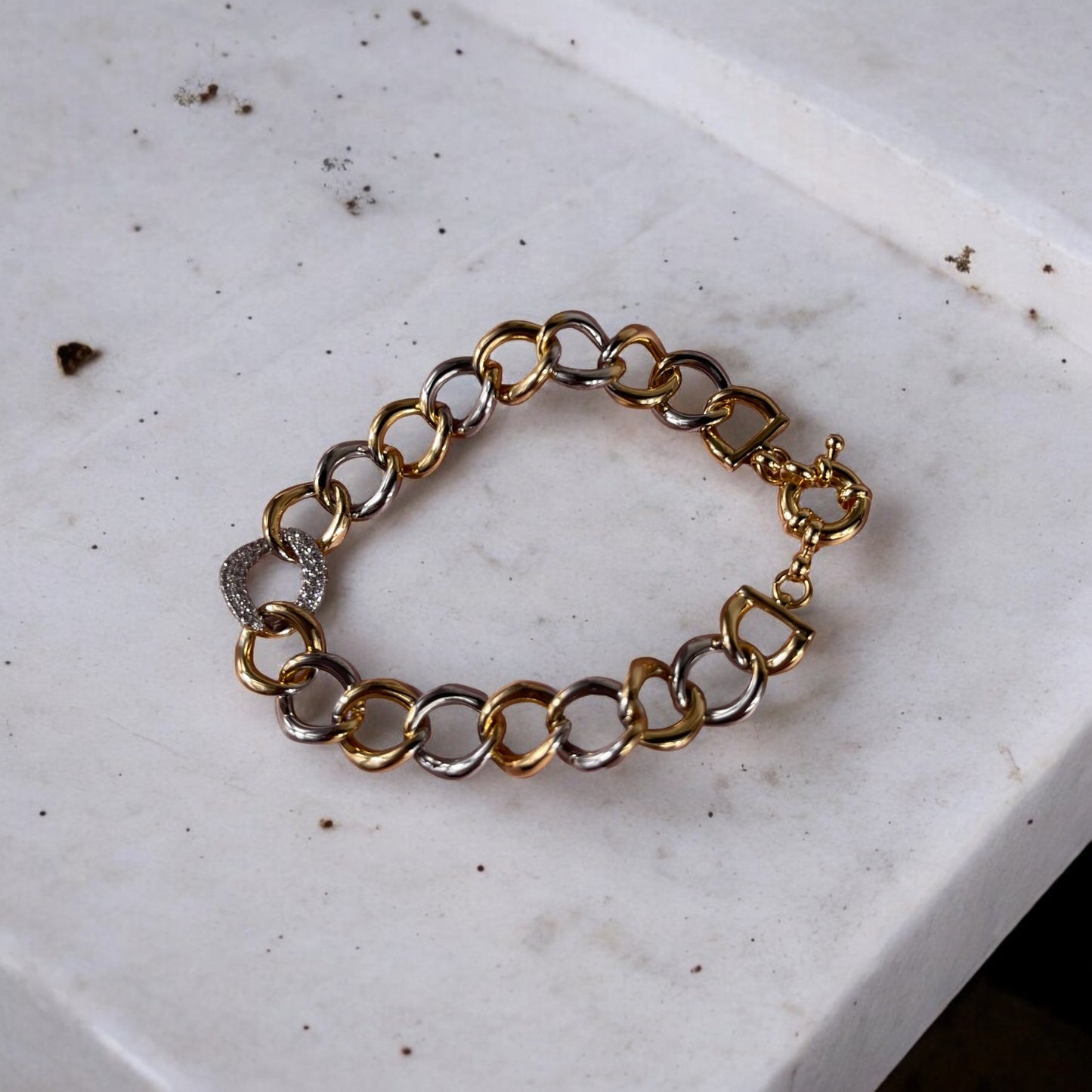 Elegant Twist Bracelet